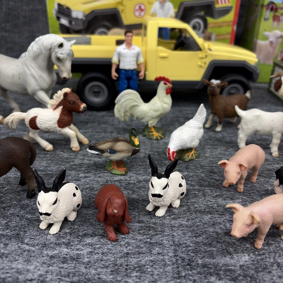 Huge Lot of Schleich 28 Farm Animals, Vet, Truck, Accessories, & Carrying Case - Image 3 of 4