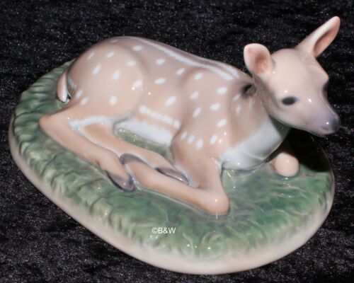 ROYAL COPENHAGEN FIGUR #466 "YOUNG DOE LYING ON GRAS" TOP  1. WAHL Bing Grondahl - Picture 1 of 6