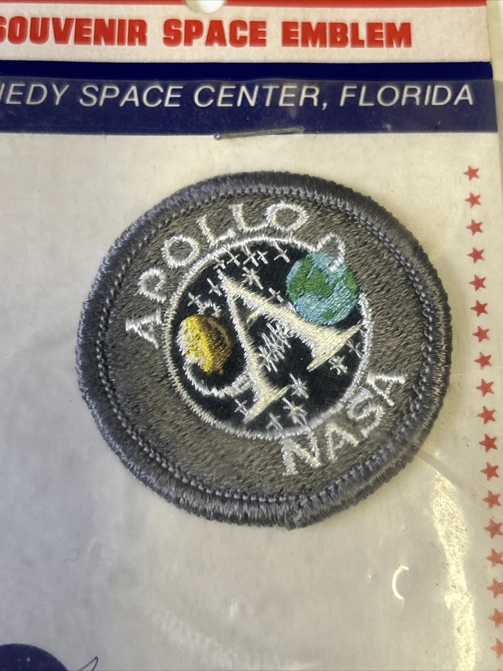 Vintage nasa Space Lot W/ Emblem Patch Apollo & Kennedy Map Program Brochure - Image 3 of 4
