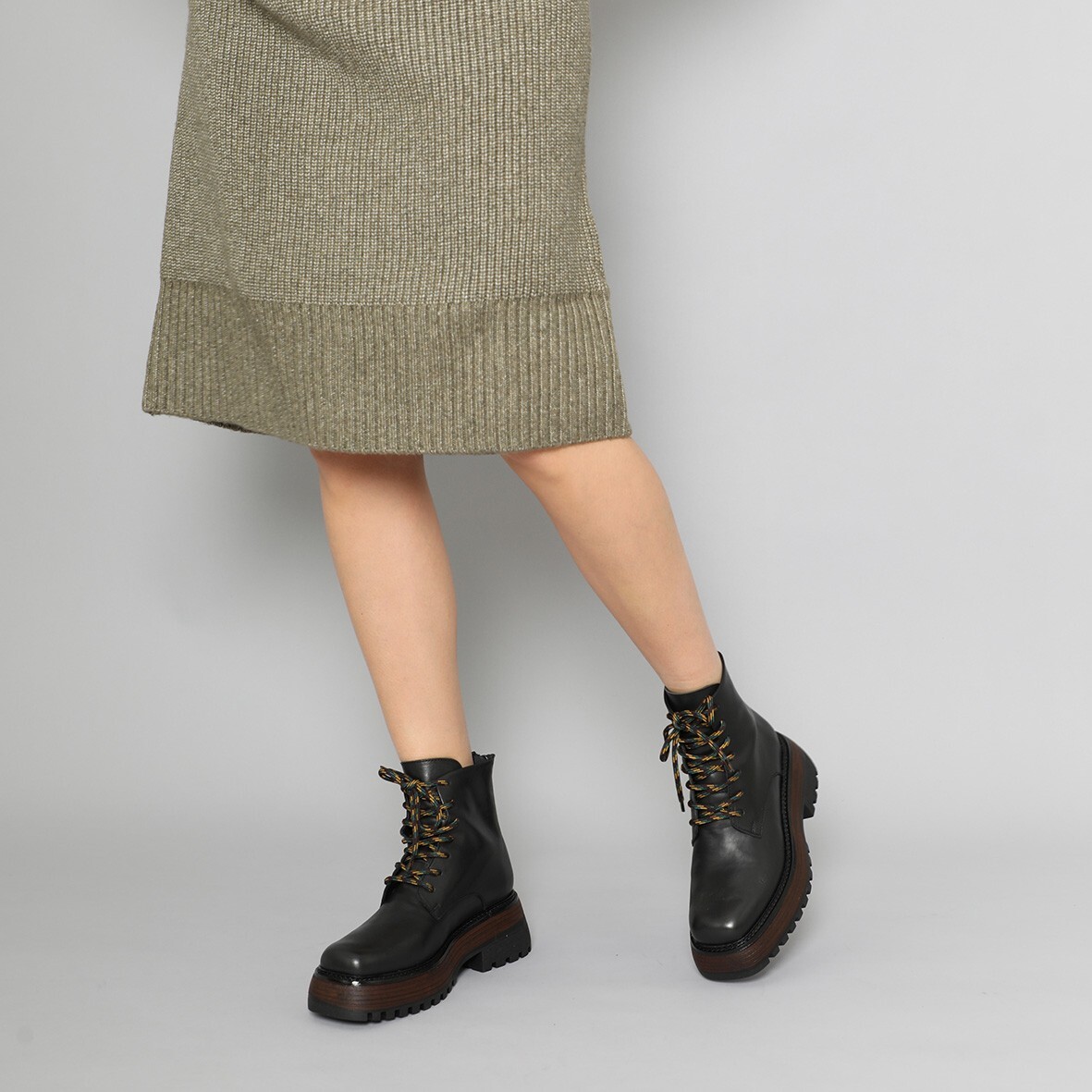 Esska Woody Black Leather Chunky Boots eBay