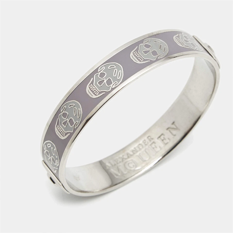 Brazalete Alexander McQueen Esmalte Calavera Tono Plata Foto 2 de 4