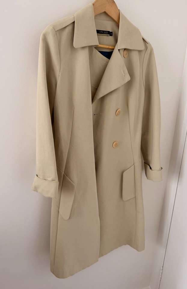 Sally Smith Beige Trench Coat Size AU10. Stunning Dark Turquoise Lining