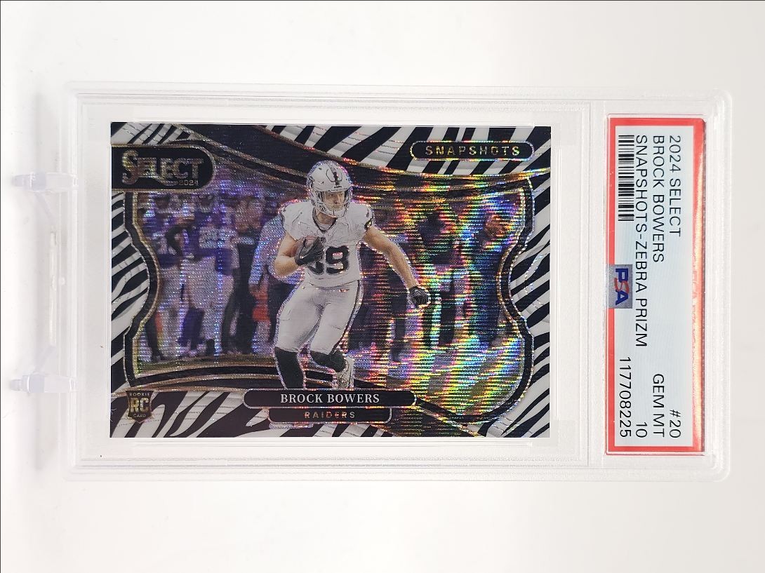 Brock Bowers Panini Select Snapshots #20 Zebra Prizm