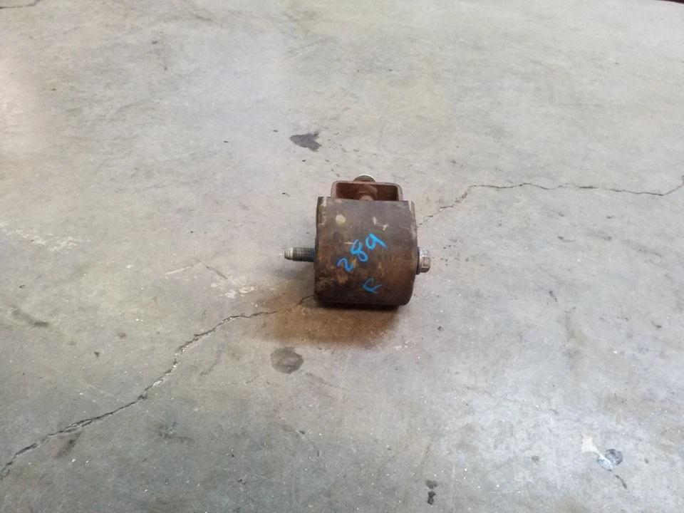 3.5L Right Rubber Motor Mount | Fits 15 16 17 Ford Expedition - Image 3 of 4