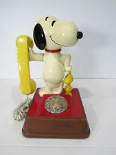 Snoopy & Woodstock Rotary Telephone 1976 - UBM8010 **UNTESTED**