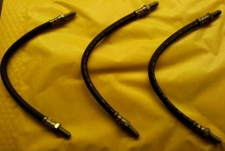 JUEGO DE TUBOS DE FRENO FORD CAPRI MK 1 1600GT PULIDO CUPRO-NÍQUEL Y JUEGO DE MANGUERAS DE FRENO Foto 2 de 3