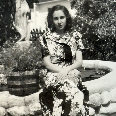 1941 Striking Contrast Dress VINTAGE PHOTO ORIGINAL Women's Fashion Stylish