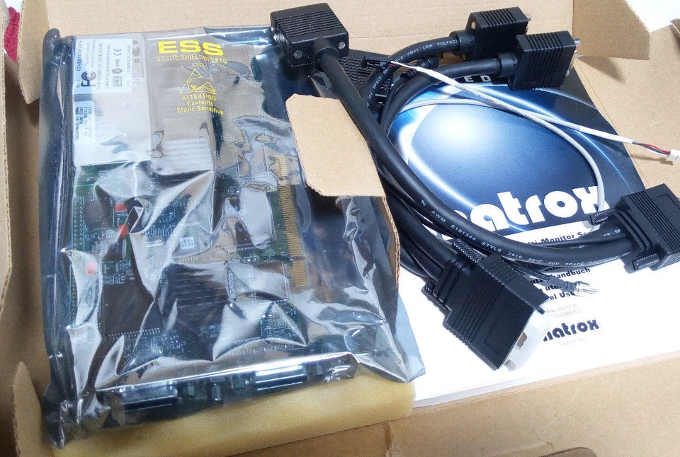 Matrox G2+/QUADP/TVN MRZ0020 79075010729 Card / Cables Kit NEW. - Image 2 of 4