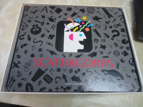 MB Games The Game of Scattergories Board Game 1989 - Picture 3 of 11
