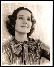 Hollywood Beauty NORMA SHEARER STUNNING PORTRAIT STYLISH POSE 1935 Photo 651