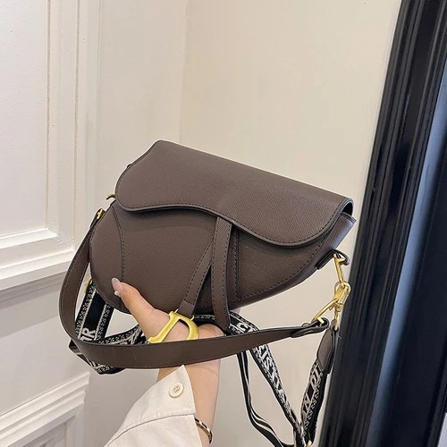 New Women Leather Shoulder Bags Underarm Bag Saddle Shape Pendant Crossbody Bag - Bild 28 von 51