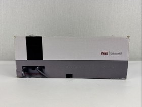 Vans x Nintendo NES Controller Shoes Men&rsquo;s Size 6.5 &ndash; Women 8 Game Over Soles