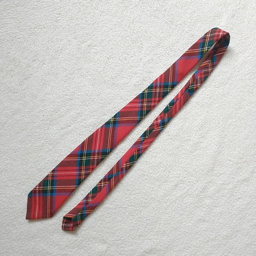 Stewart Royal Necktie Boys 100%Wool Multicolor Red Plaid TartranMade in Scotland - Picture 4 of 6