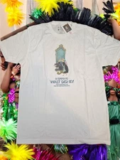 Metropolitan Museum of Art Cinderella concept tee adult large