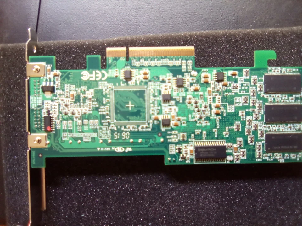 Areca ARC-1220 PCI-E Storage Controller RAID SAS/SATA 300 Mbps - Image 3 of 4