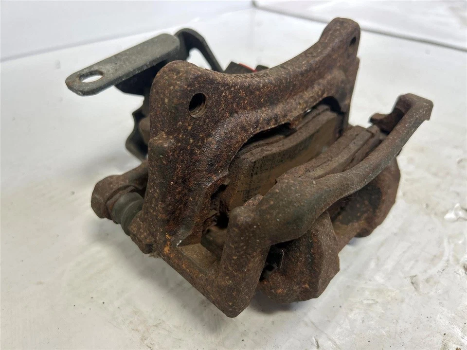 Pinza de freno trasera para conductor Ford Transit 150 2015-2019 OEM Foto 2 de 4