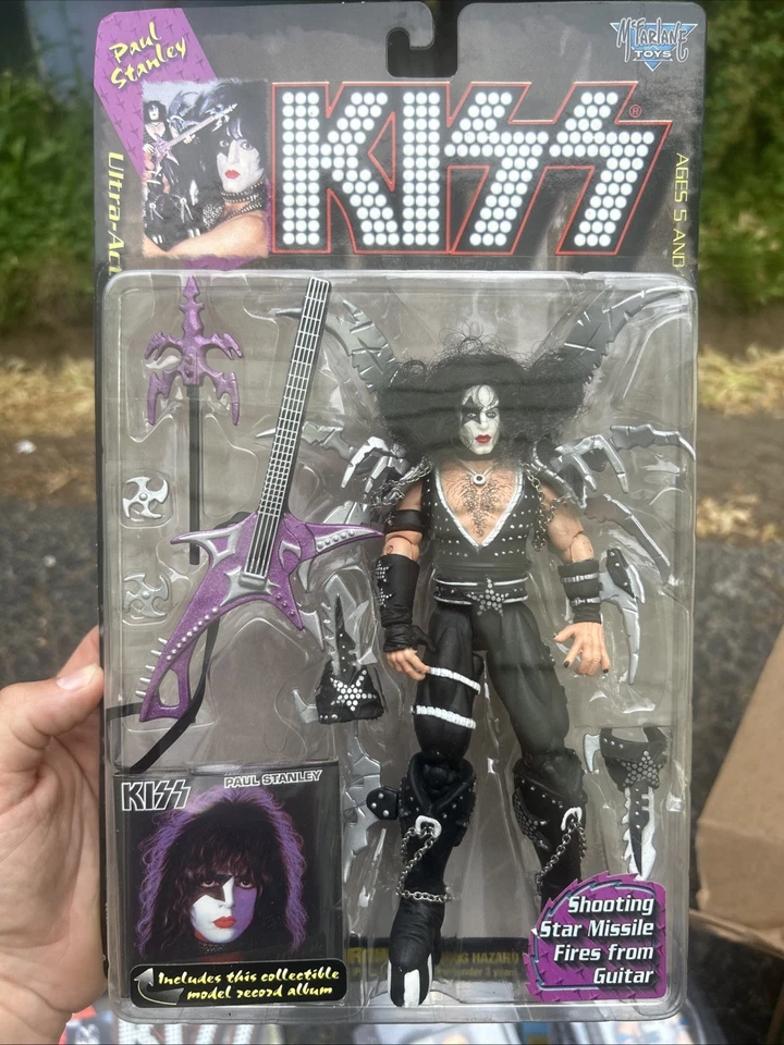 Juego de 4 figuras de acción McFarlane KISS 1997 Ultra + mini discos nuevo en caja sellado Foto 3 de 4