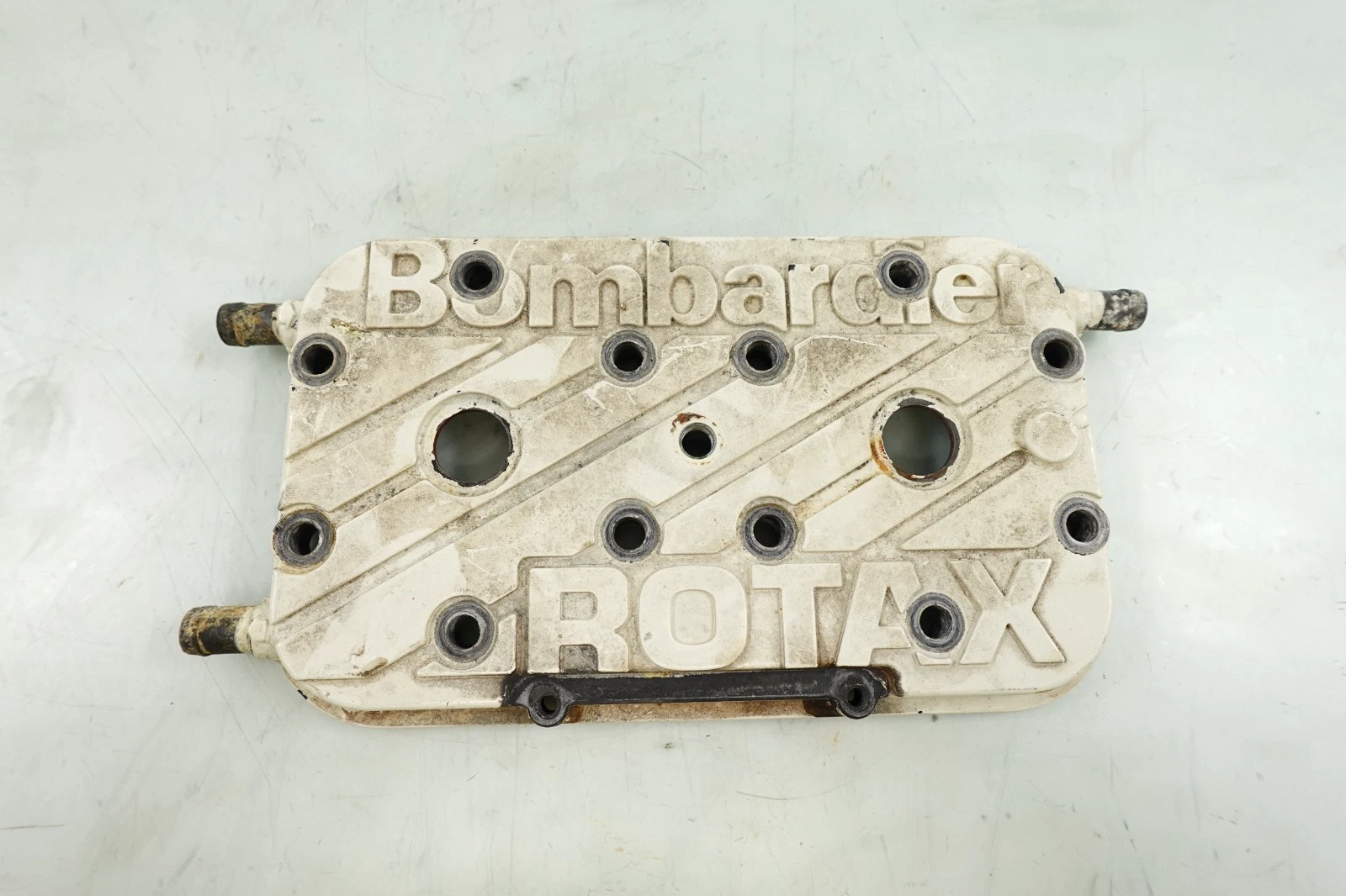 1996-1997 Sea-Doo GTI, GTS, GS 717/720 OEM Cylinder Head Cover 290923261