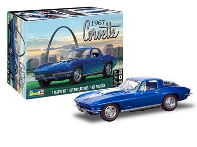 REVELL - CORVETTE sting ray sport coupé 2N1 1967 zum Zusammenbauen und Bemale...