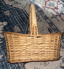 vintage woven wicker basket with handle Oval Shape 12 x 8 inches