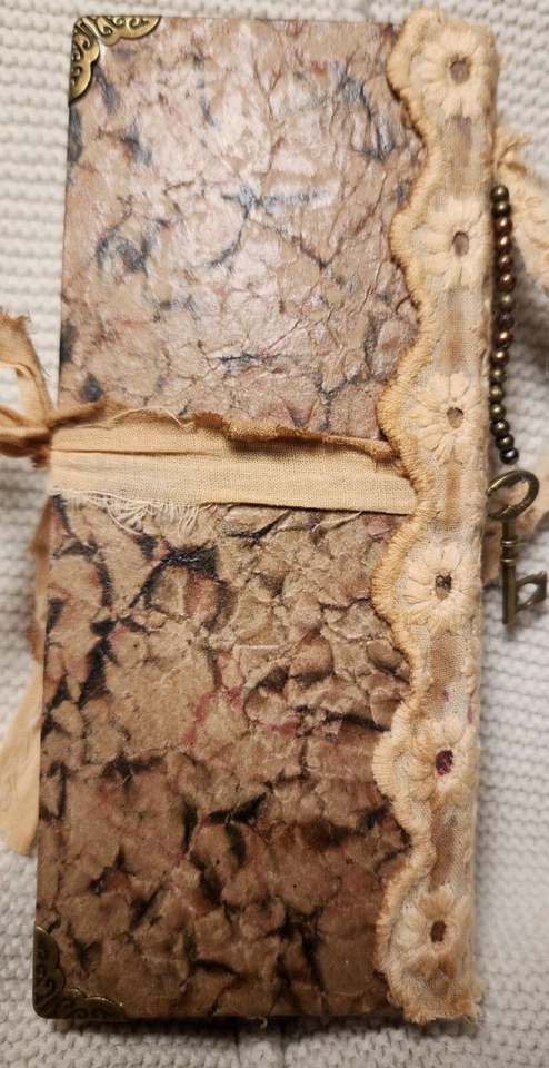 Victorian Valentine Proposal Junk Journal - Limited Edition - Image 2 of 4