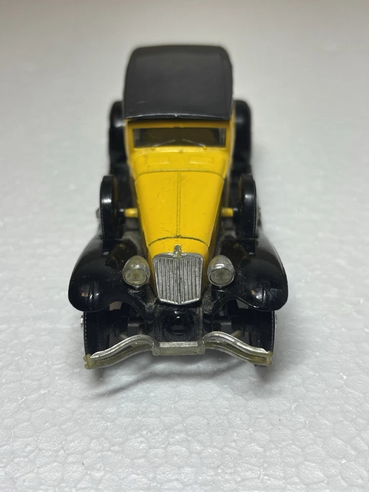 Coche diecast vintage Solido 1929 Cadillac L-29 1/43 Francia amarillo/negro Foto 3 de 4