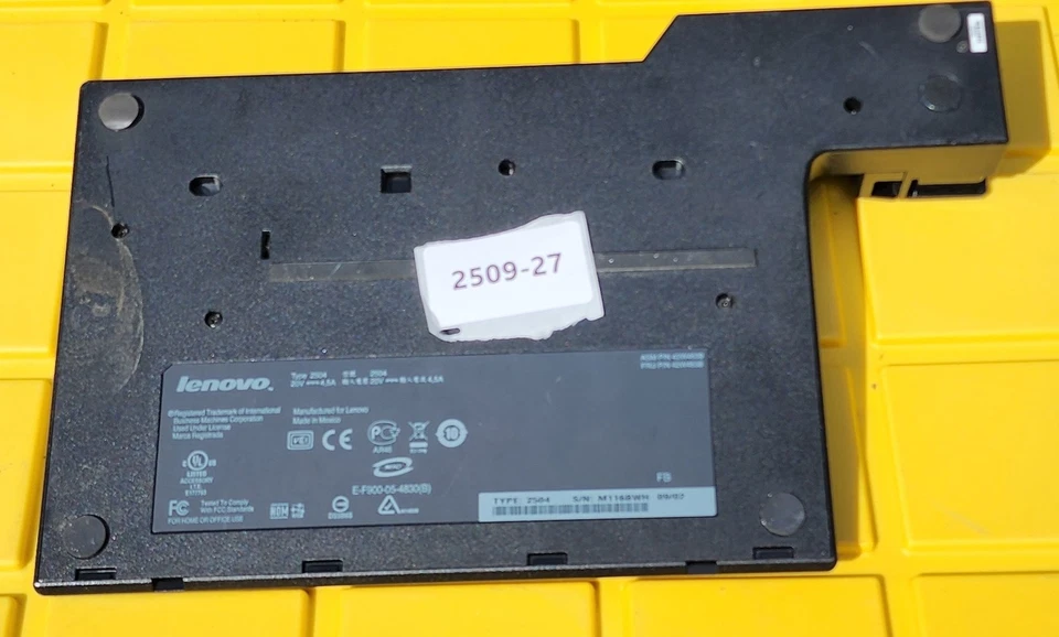 GENUINE OEM IBM Lenovo Thinkpad Docking Station for T400 T500 T60 T61 Type 2504 - Image 4 of 4