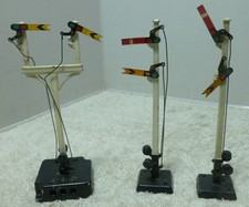 Vintage Hornby Dublo Electrically Operated Signal + 2 x double Arm