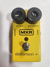 MXR Distortion + Pedal