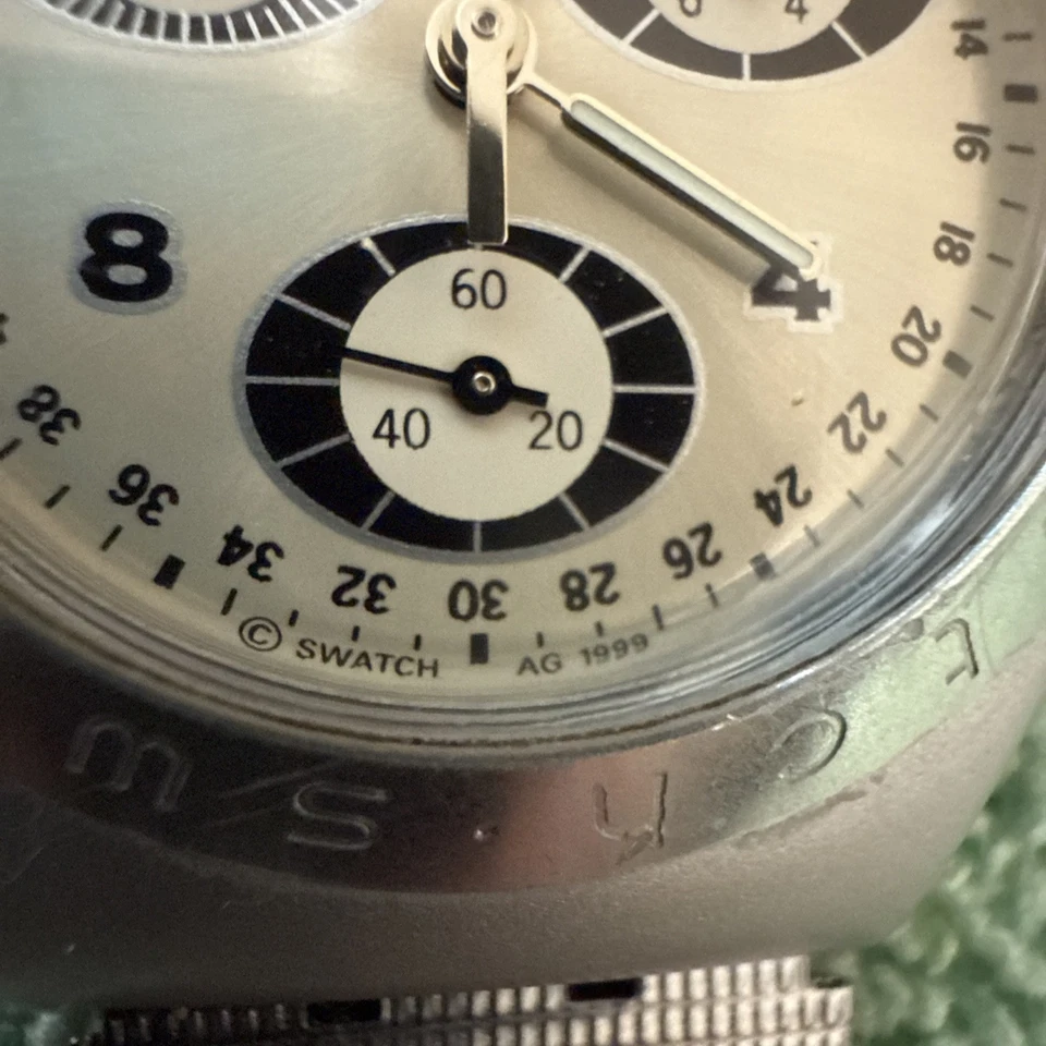 Reloj Swatch Irony Aluminio Cronógrafo Malla Suizo FUNCIONANDO con Batería Nueva Foto 4 de 4