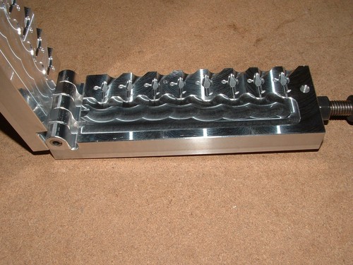 Freshwater Arow -2 jig mold 1/32, 1/16oz 8 cavity CNC Aluminum Crappie - Picture 2 of 4