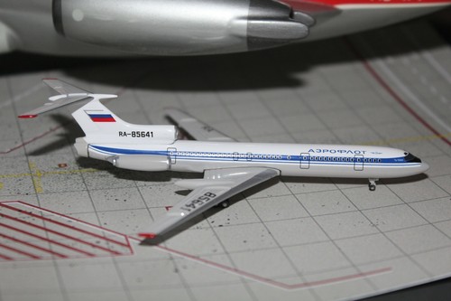 Aeroflot TU-154 (RA-85641) Tucano 1:400, Rare! - Bild 3 von 3