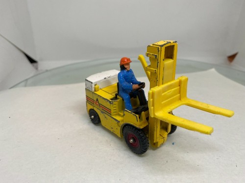 Corgi Toys 409 Allis Chalmers Fork Lift - Picture 10 of 12
