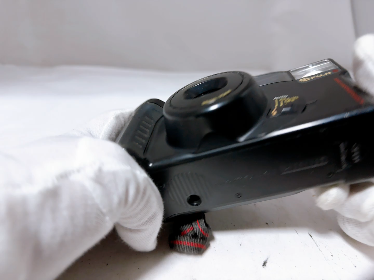 FUJI Zoom Cardia 700 Date 35-70mm Point and shoot Film Camera