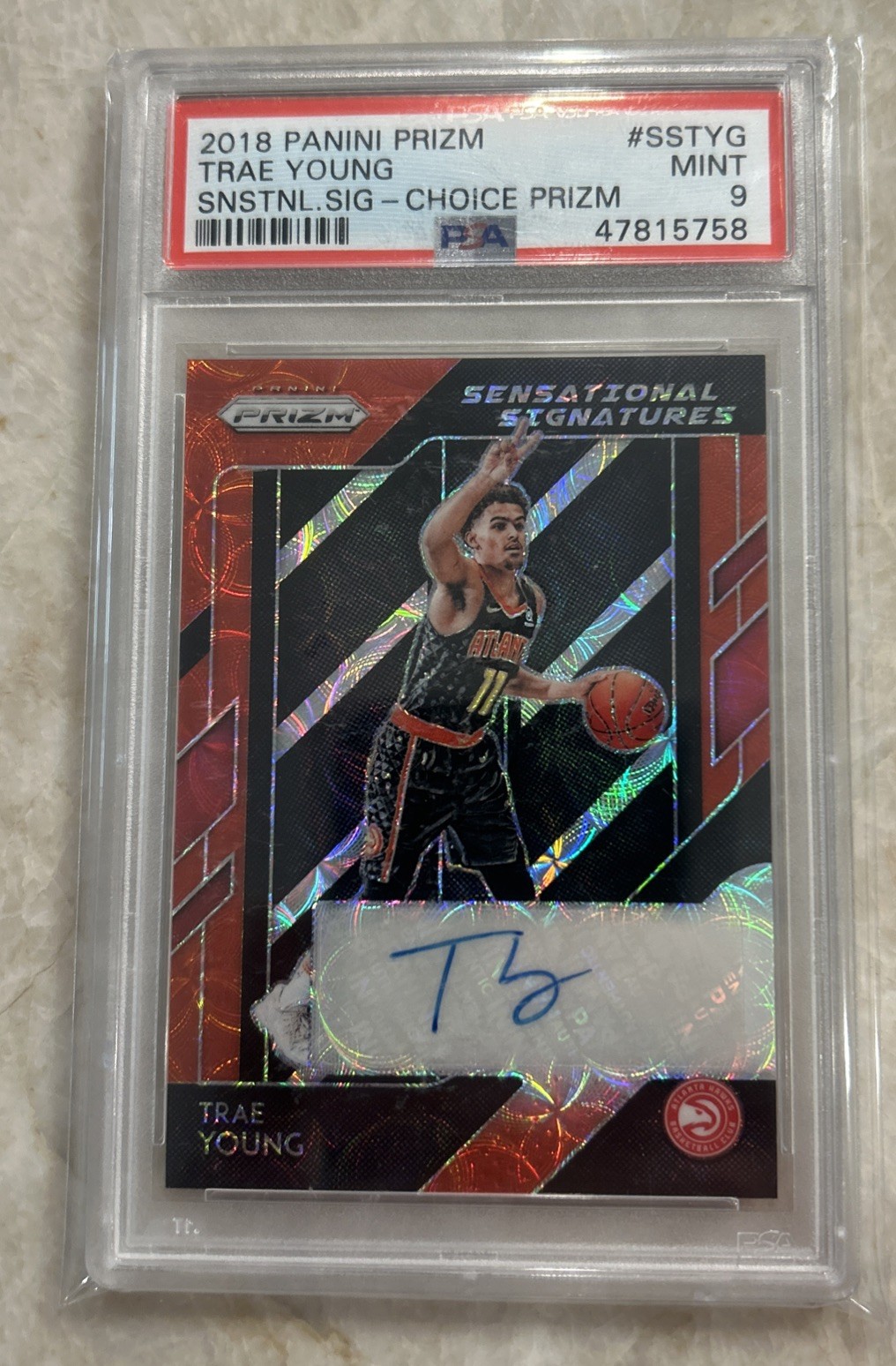 2018-19 Panini Prizm Sensational Signatures Trae Young RC AUTO PSA 9 Red Scope