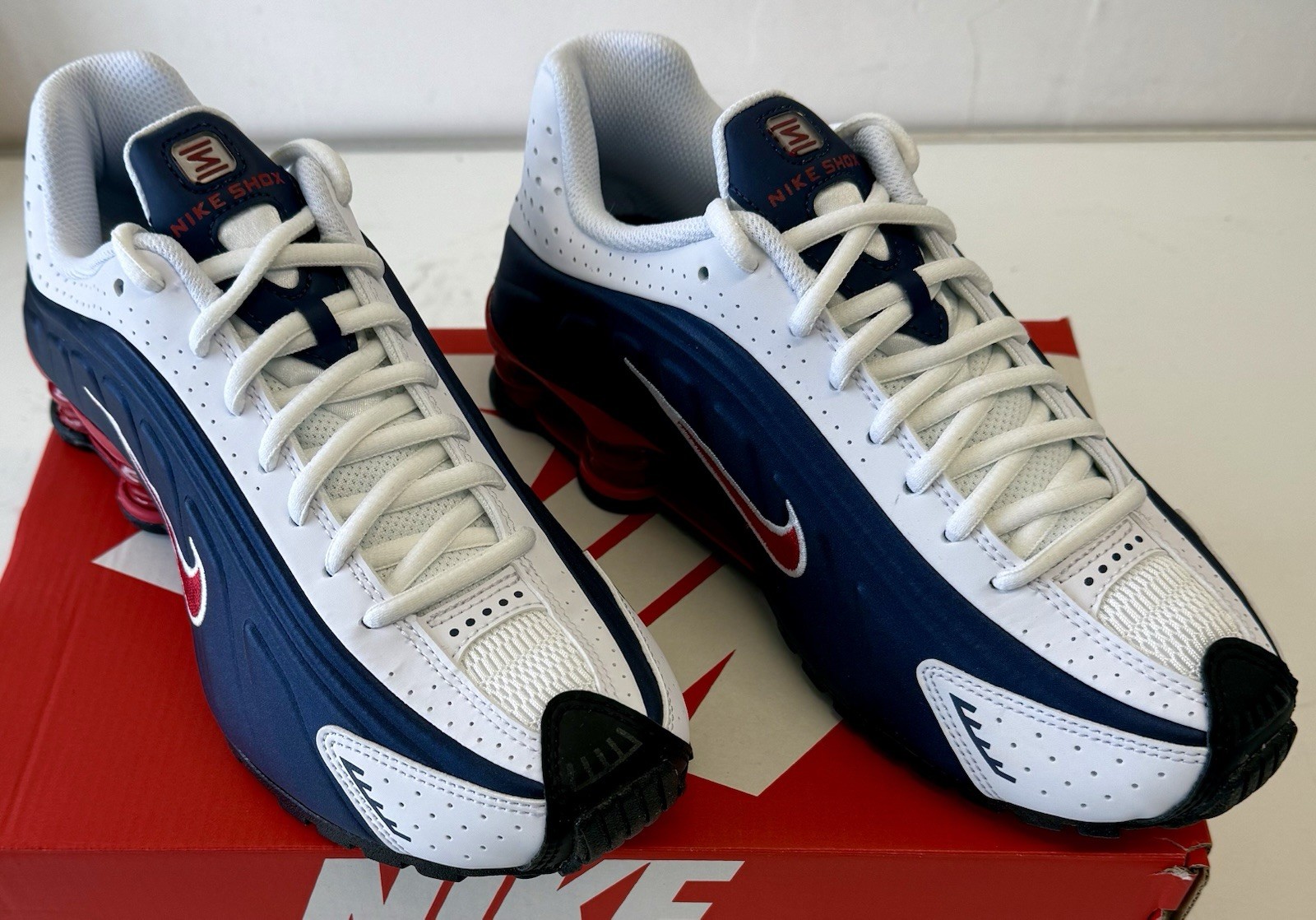Nike Shox R4 GS USA Navy Red White UK 5 BNIB CW2626-400 RRP £100 image 3
