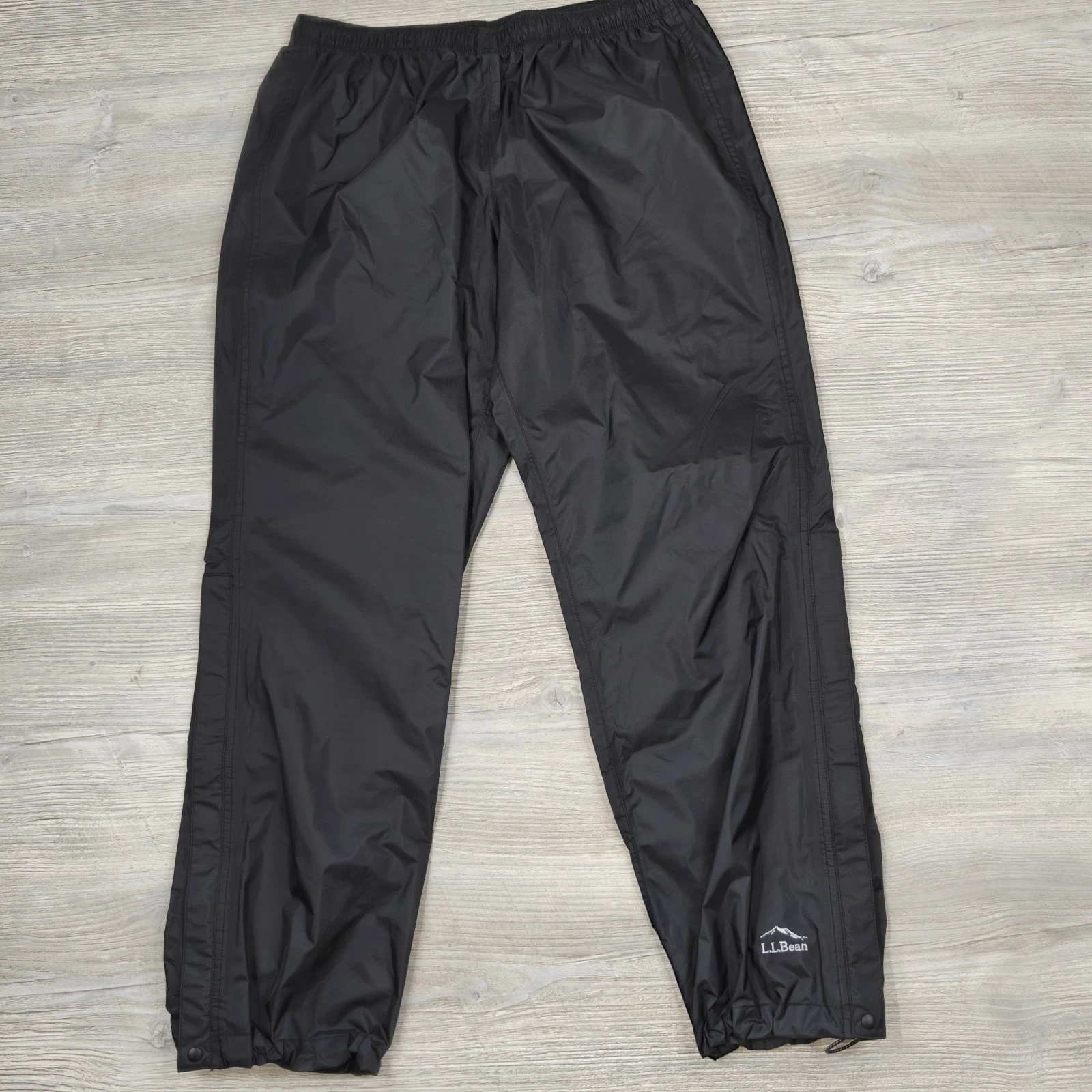 NWOT LL Bean Womens M Pet Trail Model Rain Pants Black TEK Waterproof Nylon
Opens in a new window or