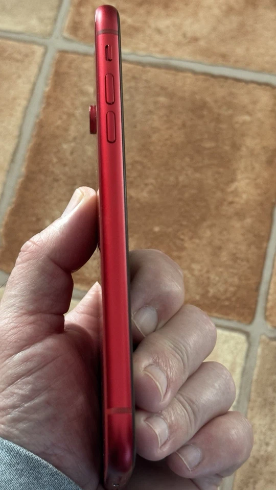 Apple iPhone XR - 64GB - Product Red - Immagine 4 di 4