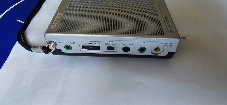 Receptor de radio mundial sintetizado Sony ICF-SW7600GR FM/SW/MW/LW PLL - Como nuevo Foto 3 de 4