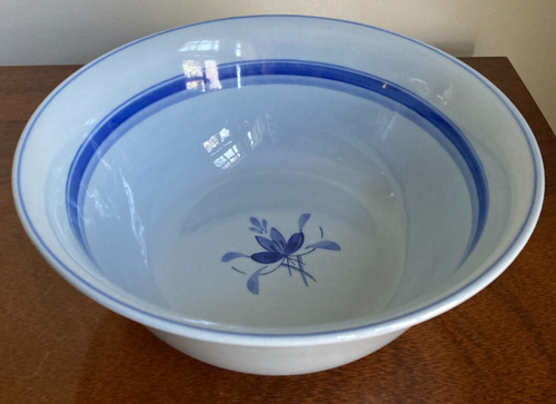 Petrus Regout & Co. Maastricht Holland PGO25 Handpainted Vegetable Bowl - 9" - Picture 2 of 18