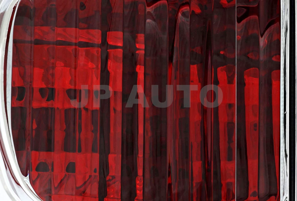 For 2005-2009 Chevrolet Equinox Tail Light Set Driver and Passenger Side - Image 3 of 4