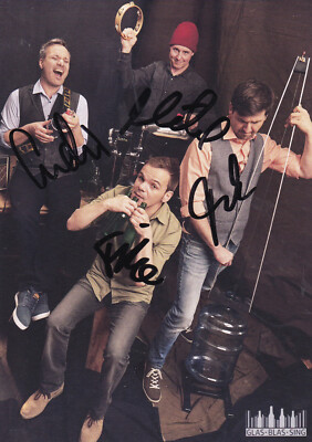 Autograph - The Glass Blow Sing Quintet