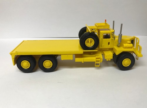 Campo petrolero HO 1/87 Kenworth 953 - Modelo de resina listo - AMARILLO - Imagen 6 de 7