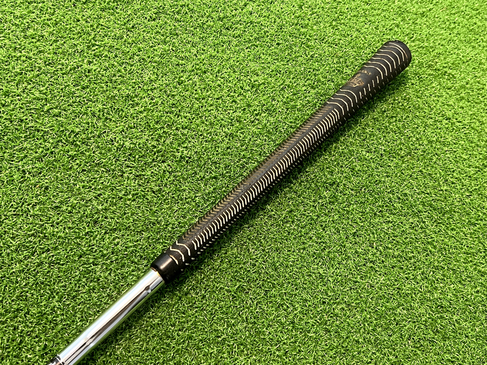FAULTLESS OMEGA (2) IRON Right Handed Steel Regular Flex Classic Vintage Club