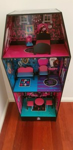 monster high coffin doll house