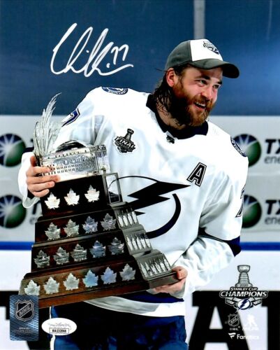 Victor Hedman autographed signed 8x10 photo NHL Tampa Bay Lightning JSA COA - Picture 1 of 2