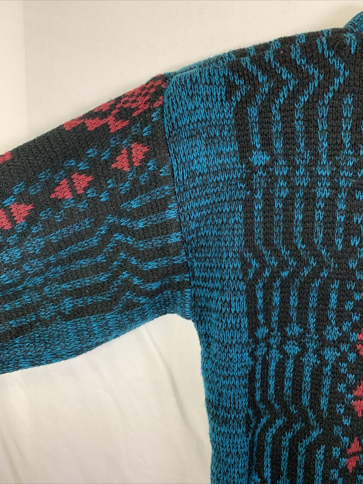 90s Aztec Geometric Pattern Sweater Basic Trends … - image 7