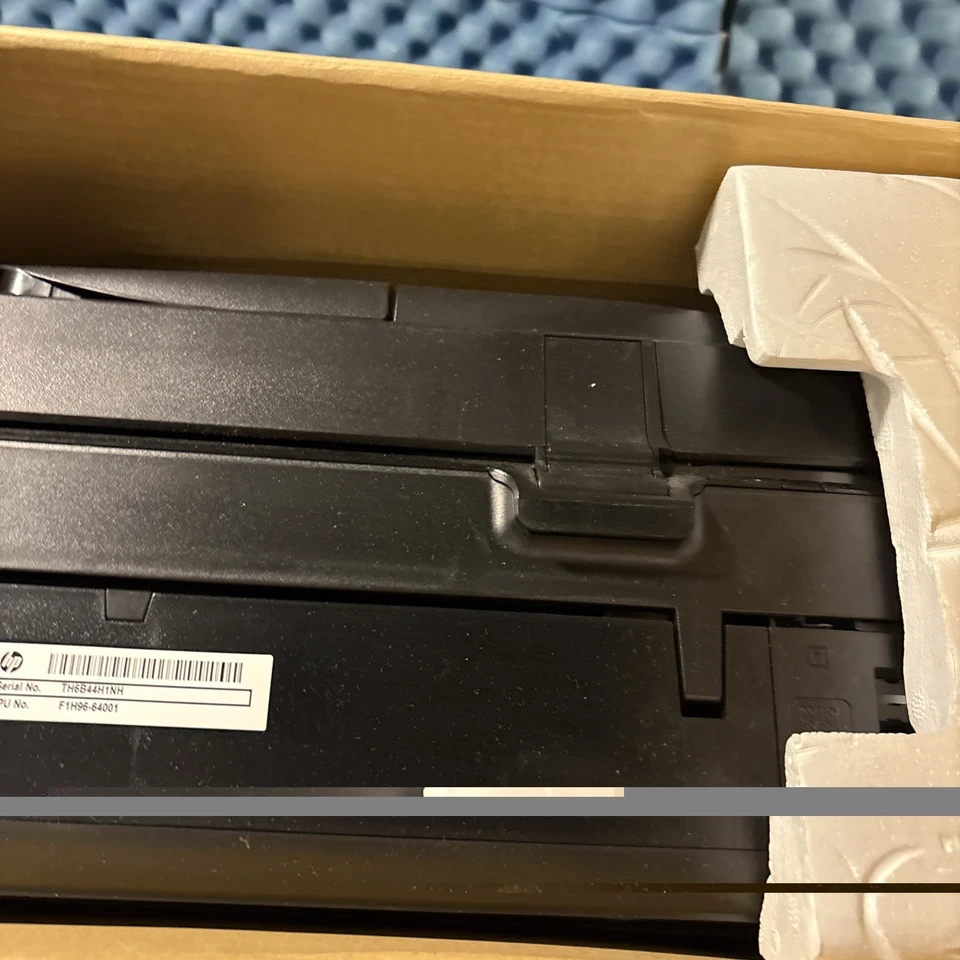 HP OfficeJet All-in-One Wireless Printer 4650 Color Print Copy Scan WiFi - Image 2 of 4