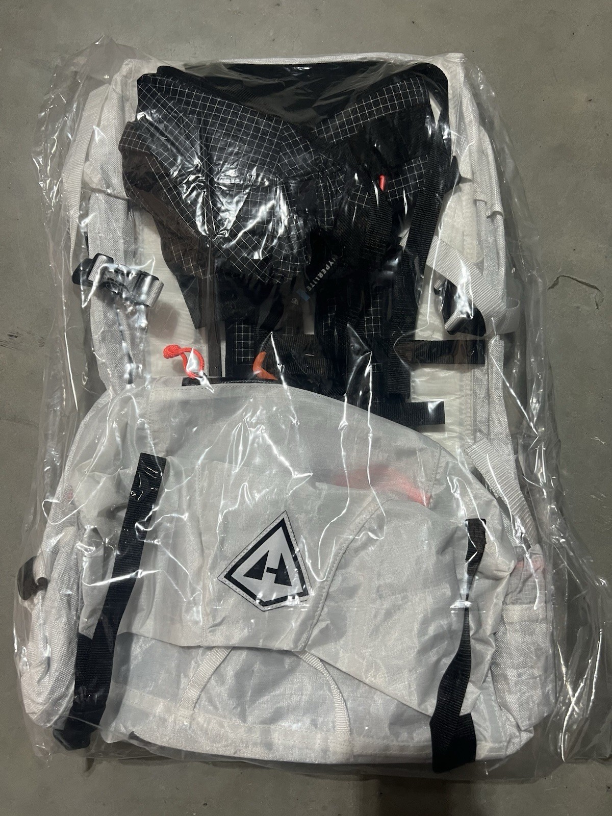 Hyperlite Mountain Gear Crux 40L Large Backpack MSRP $499