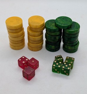 Vintage Catalin/Bakelite Backgammon 29 Pieces (15 Jade 14 Butterscotch) Dice